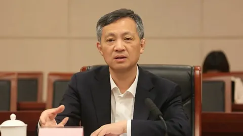 澳波焦点买球滚球：科曼受伤引忧虑，期待早日康复，全力冲刺每场胜利